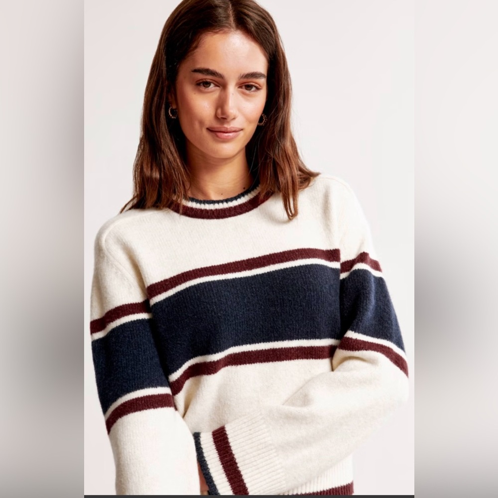 NWT Abercrombie and Fitch The Madeline Crew Sweater A&F XXS